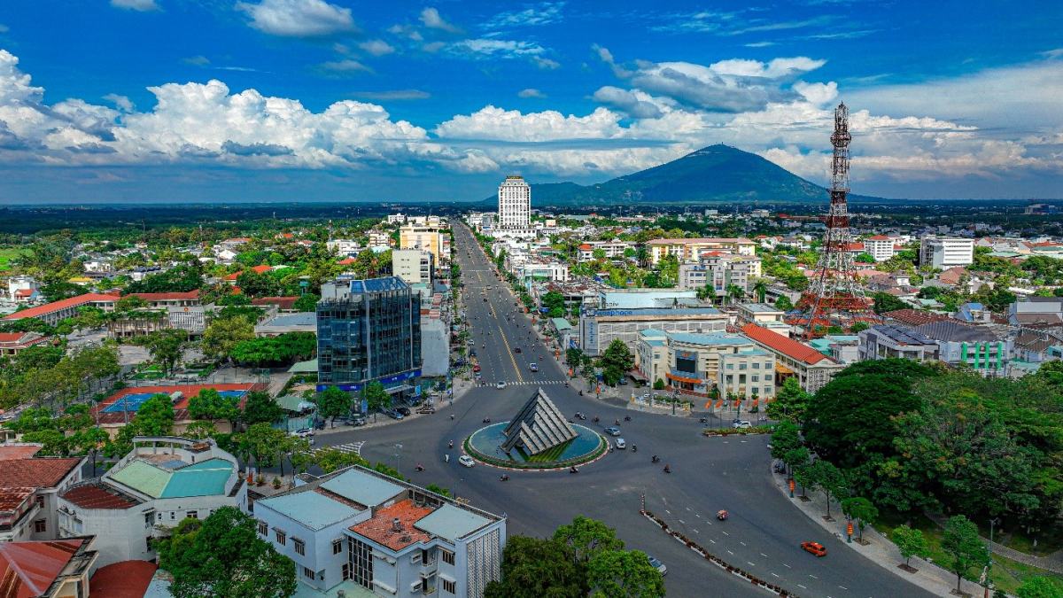 tay-ninh